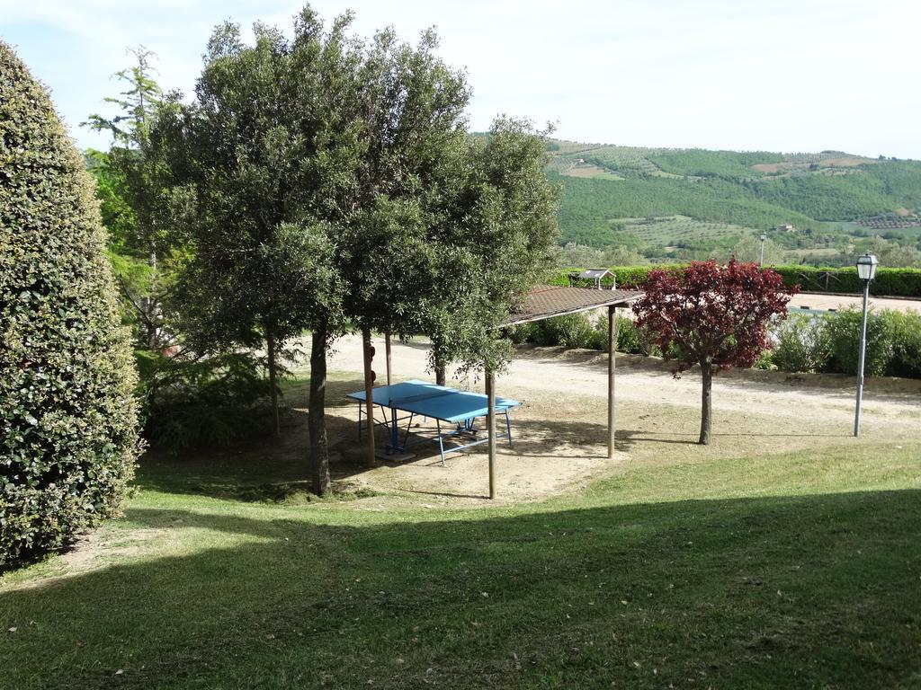 Casale Poggio Colpiccione Apartment Passignano sul Trasimeno Exterior photo