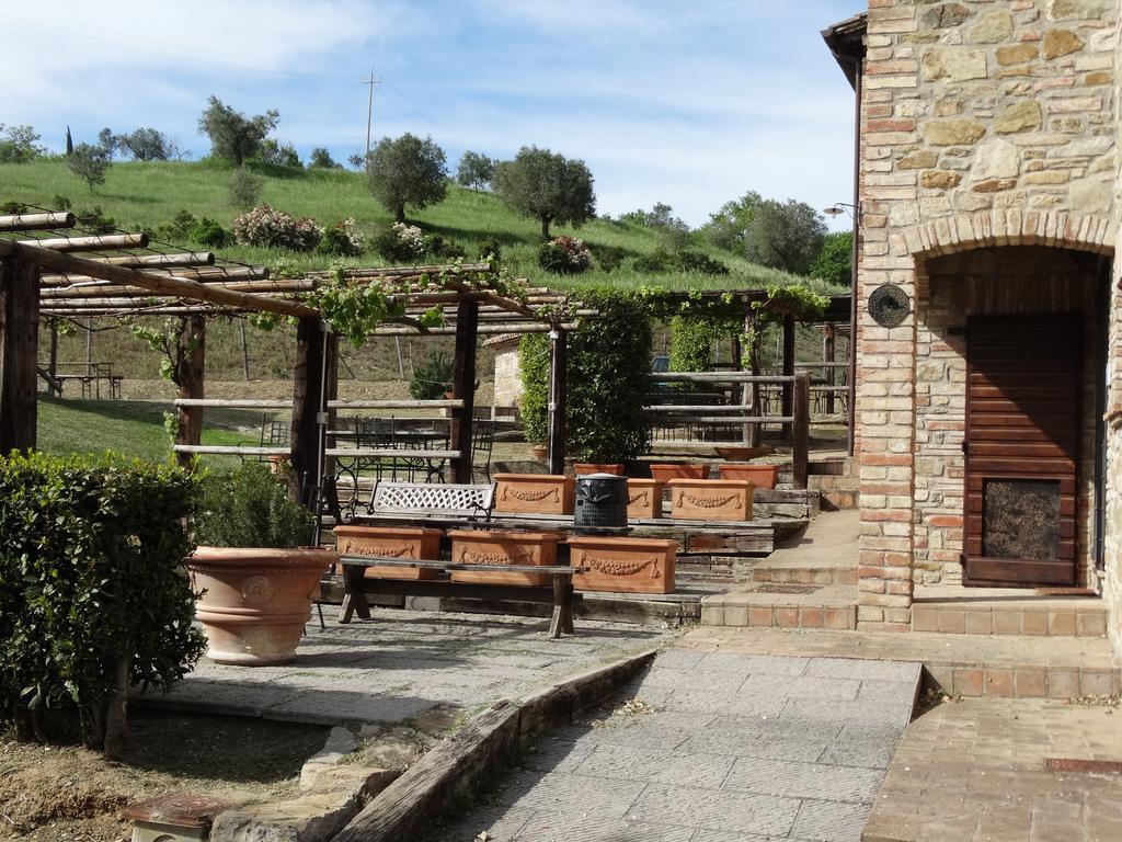 Casale Poggio Colpiccione Apartment Passignano sul Trasimeno Exterior photo