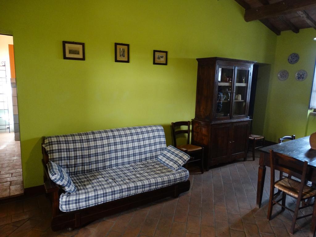 Casale Poggio Colpiccione Apartment Passignano sul Trasimeno Exterior photo