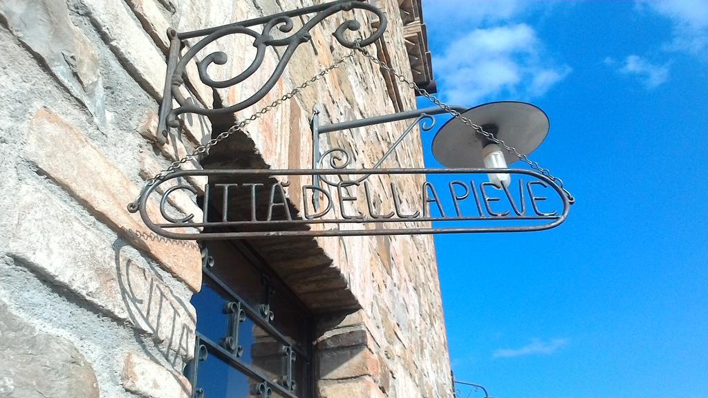 Casale Poggio Colpiccione Apartment Passignano sul Trasimeno Exterior photo